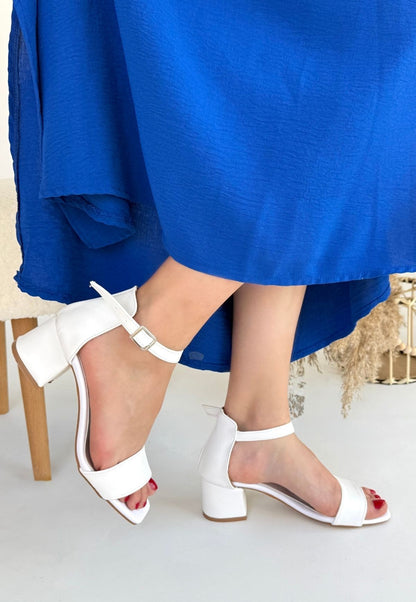 Yenta Beyaz Cilt Tek Bant Topuklu Ayakkabı